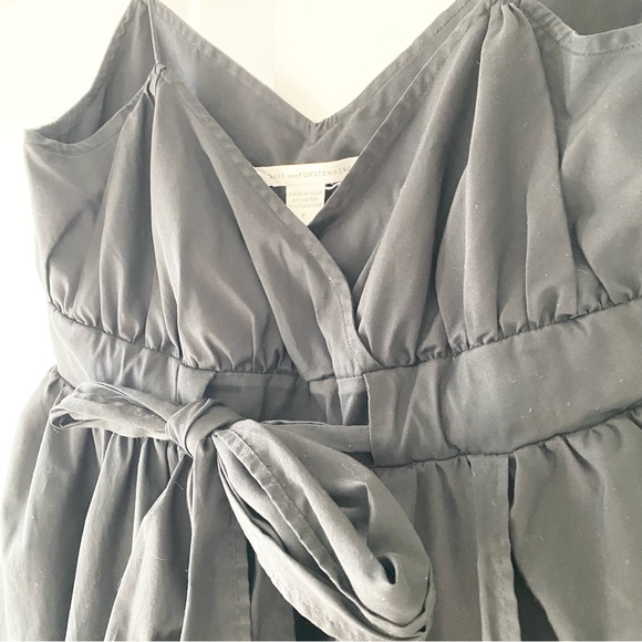 Diane Von Furstenberg Bow Tie Black Dress - Picture 3 of 7